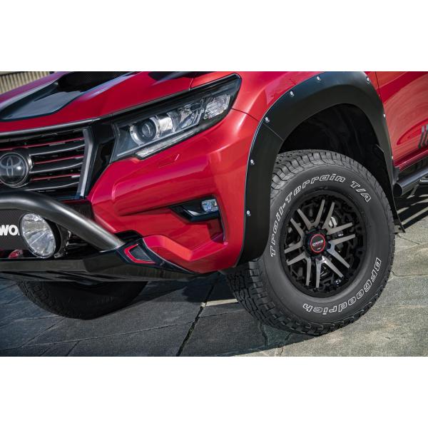 ハイラックス　プラド　パジェロ　265/65R17！新車・納車前外しタイヤ4本セット BFグッドリッチ ハイラックス パジェロ プラド（150/120）17インチ BF