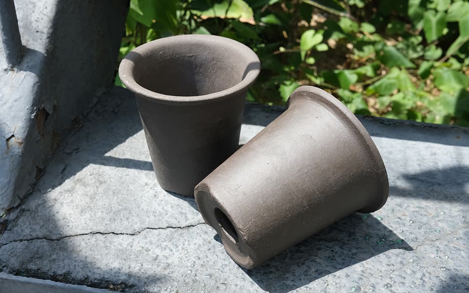 ウ泥ラン鉢【3.5号】荒目 Φ10cm×H10.5cm 素焼き 植木鉢 陶器 こげ茶色