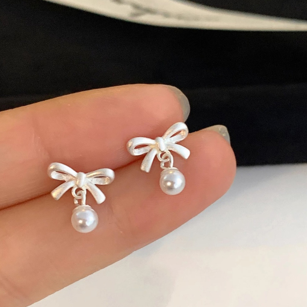 ピアス 金属アレルギー スタッドピアス リボン 小さめ シンプル