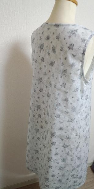 Ｖ切り替えノースリ−ブワンピース型紙（Ｍ〜５L）