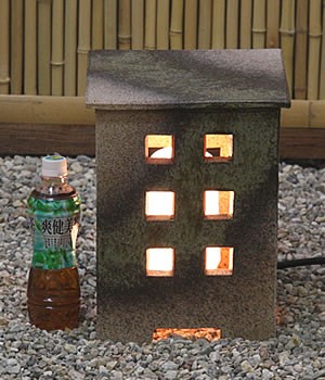 信楽焼　おしゃれ　陶器照明　庭インテリア　ガーデンライト 信楽焼 庭園灯 和風照明 陶器照明 照明 行燈 あんどん ガーデンライト