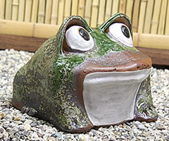 信楽焼 蛙 置物 かえる 陶器 縁起物 かわいい カエル おしゃれ ギフト