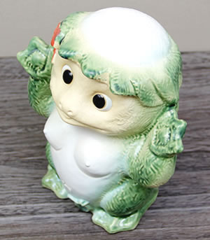 信楽焼 河童 メス ひょうきんな陶器カッパ 。可愛い表情のかっぱ ok
