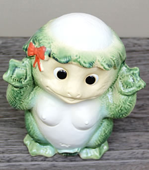 信楽焼 河童 メス ひょうきんな陶器カッパ 。可愛い表情のかっぱ ok
