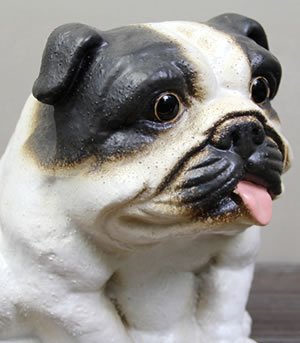信楽焼 ブルドック ひょうきんな陶器イヌ 。犬置物 イヌ置物