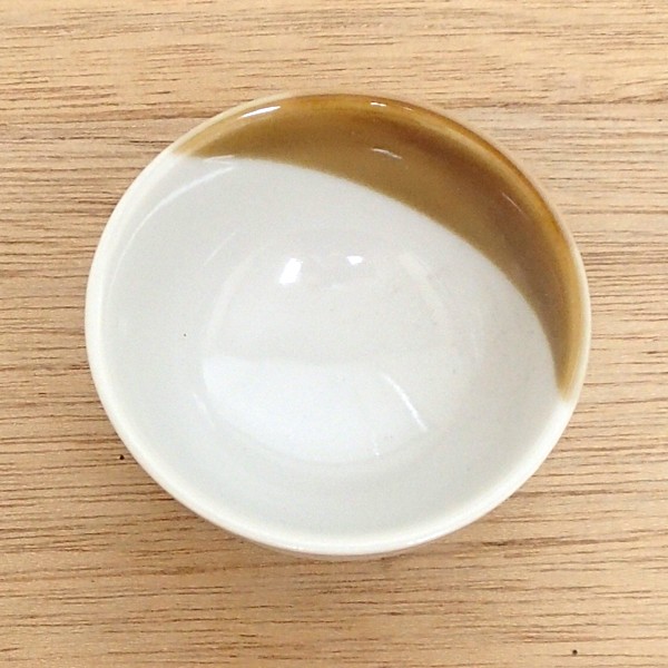 酒器　チェコ製 平盃 丸酒源蔵 酒器 陶器 日本酒 おしゃれ 業務用 美濃焼 23b293