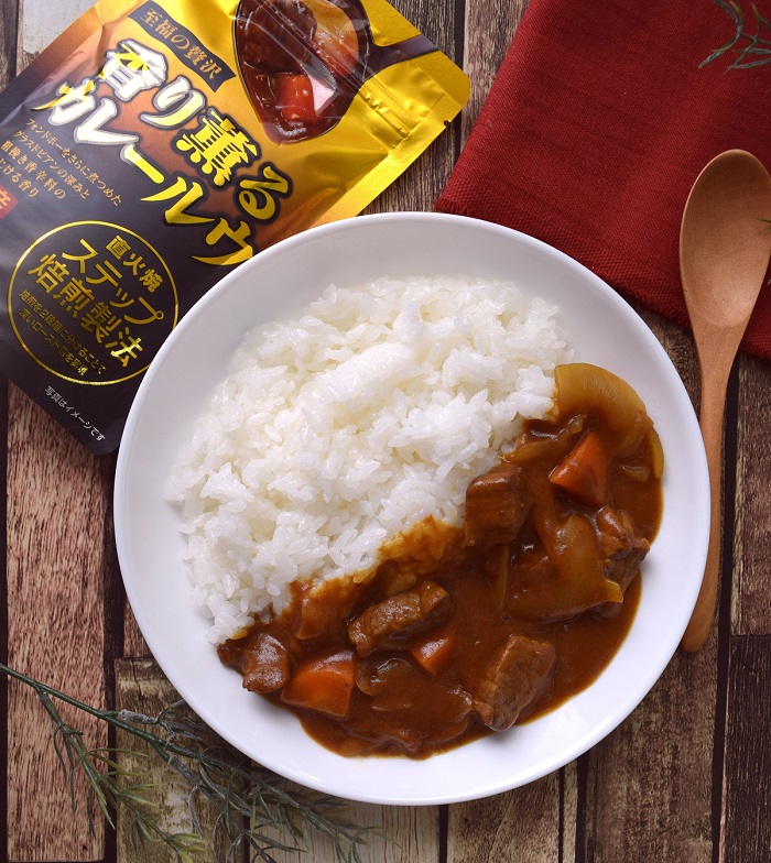 オリエンタルカレー 缶 オリエンタルカレー× モンチッチ/ 缶バッジA | ニッポンノイチ