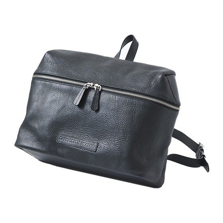 本革 ビジネスリュック レディース PC スクエア A4 軽量 黒 ブラック