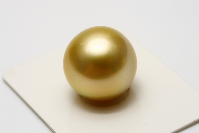 素晴らしい品質 南洋白蝶真珠パールルース 15mm ナチュラルゴールド