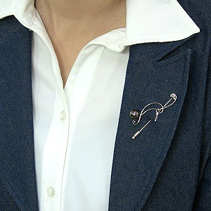 ラペルピン メンズ真珠パール ブローチ 黒真珠 シルバー メンズ 送料