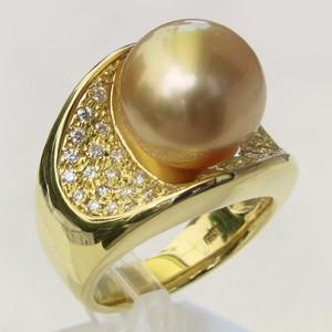 南洋白蝶真珠12mm:ダイヤモンド0.４１ct:リングK18:真珠の色:ゴールド系