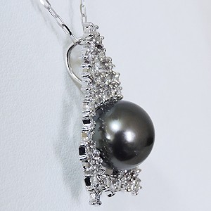 タヒチ黒蝶真珠
