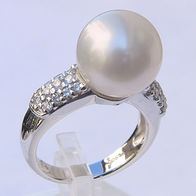 ★新品・未使用★プラチナたっぷり！大珠！Pt南洋真珠12.3mm&ダイヤリング！ ☆新品・未使用☆プラチナたっぷり！大珠！Pt南洋真珠12.3mm&