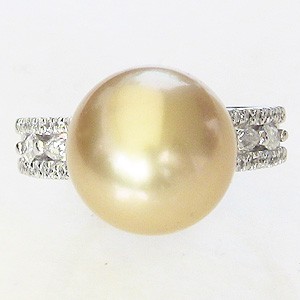 真珠:パール:リング:南洋白蝶真珠:真珠の直径:約12mm:ゴールド色:ダイヤモンド:0.55ct:Pt900:プラチナ:指輪