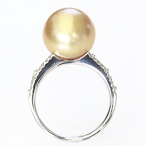 真珠:パール:リング:南洋白蝶真珠:真珠の直径:約12mm:ゴールド色:ダイヤモンド:0.55ct:Pt900:プラチナ:指輪