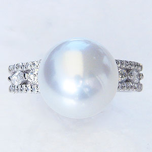 真珠:パール:リング:南洋白蝶真珠:真珠の直径:約12mm:ピンクホワイト:ダイヤモンド:0.10ct:PT900:プラチナ:指輪