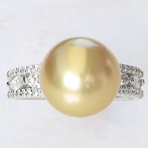 真珠:パール:リング:南洋白蝶真珠:真珠の直径:約11mm:ゴールド色:ダイヤモンド:0.52ct:Pt900:プラチナ:指輪