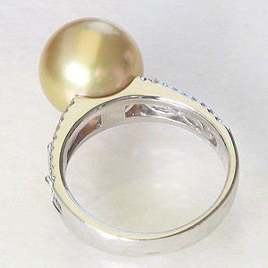 真珠:パール:リング:南洋白蝶真珠:真珠の直径:約11mm:ゴールド色:ダイヤモンド:0.52ct:Pt900:プラチナ:指輪