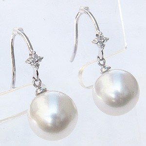 南洋白蝶真珠:10mm:パール:ピアス:K18WG:ホワイトゴールド:ホワイトピンク色真珠:セミラウンド形:アメリカンフック式:揺れるブラタイプ