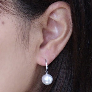 南洋白蝶真珠:10mm:パール:ピアス:K18WG:ホワイトゴールド:ホワイト色真珠:セミラウンド形:アメリカンフック式:揺れるブラタイプ