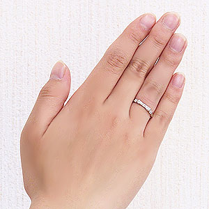 リボンモチーフ ダイヤモンドリング りぼん ダイヤモンド 0.11ct 指輪 