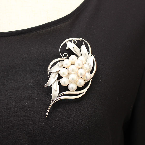 パール ブローチ 真珠 フォーマル 植物モチーフ あこや真珠 7mm