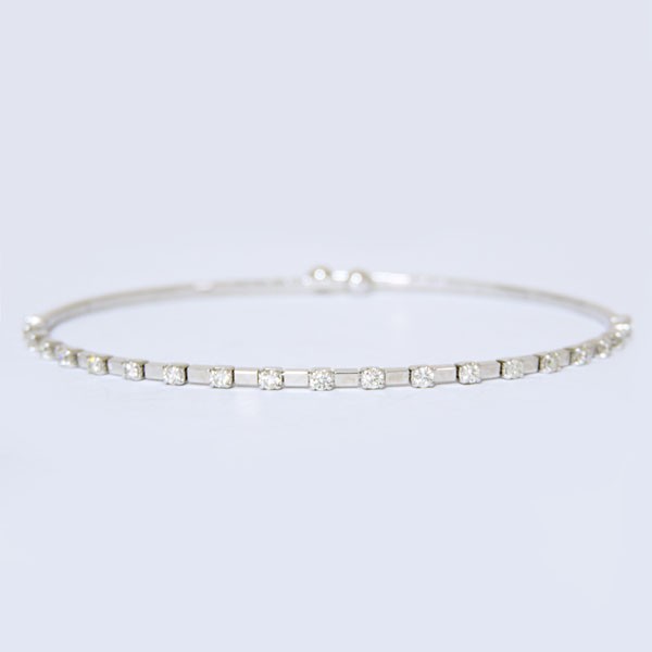 18金　ホワイトゴールド　ブラックダイヤバングル　ユニセックス ブレスレット バングル ボールエンド 21石 ダイヤモンド k18 ホワイト