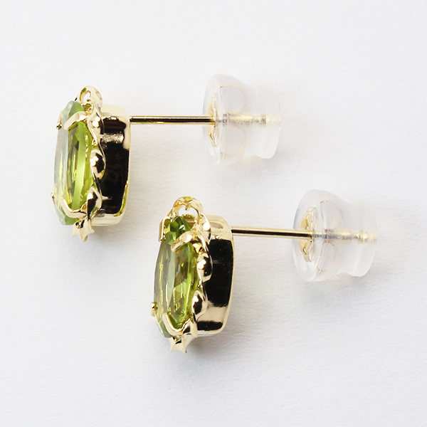 ペリドット ピアス スタッドピアス k18 18k 18金 イエローゴールド 送料無料 カジュアル アンティーク 普段使い 8月誕生石 レディース プレゼント ギフト puの画像