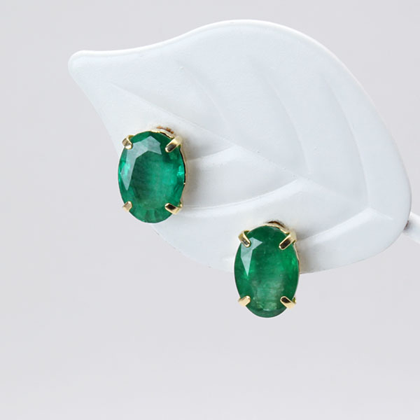 ピアス エメラルド k18 18k 18金 イエローゴールド シンプル 高品質 一