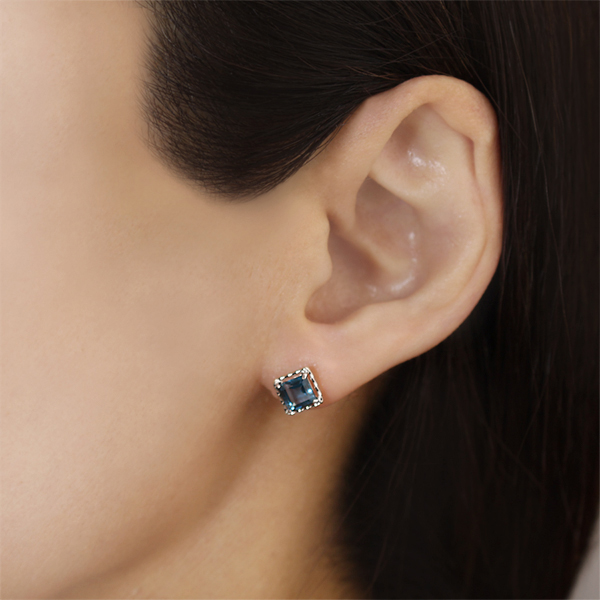 ピアス ロンドンブルートパーズ プラチナ pt900 プラチナ900
