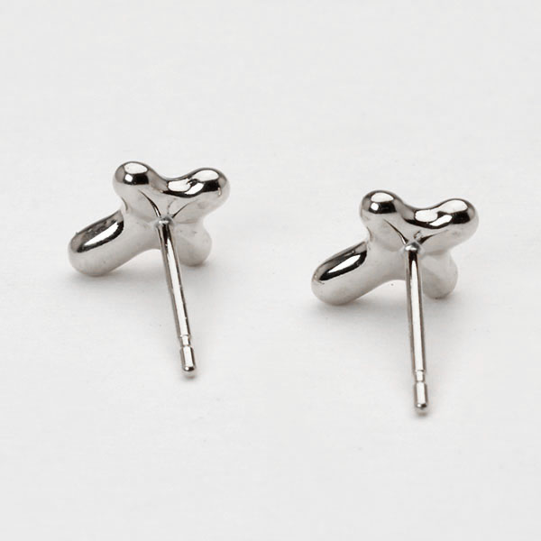 ピアス クロスピアス プラチナ pt900 スタッドピアス クロス 十字架 地