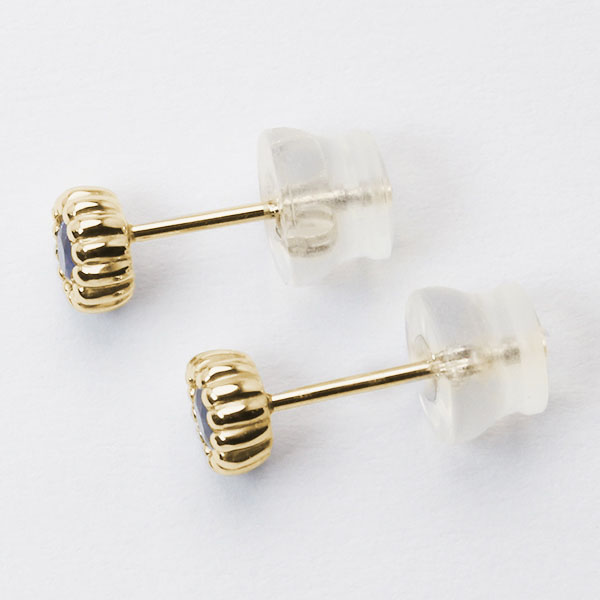 サファイア ピアス スタッドピアス k18 18金 18k イエローゴールド シンプル カジュアル 男女兼用 ユニセックス 9月誕生石 プレゼント ギフト 自分買い puの画像