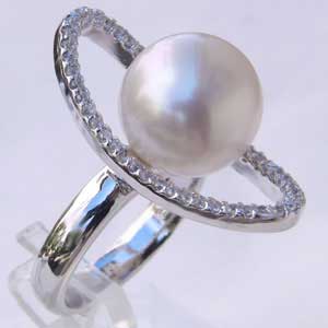 パール:南洋白蝶真珠:ダイヤモンド0.32ct:PT900:プラチナ:リング