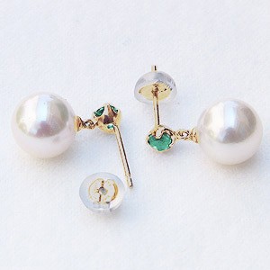 パール ピアス 18金 18k あこや本真珠 アコヤ真珠 8.5mm エメラルド 5