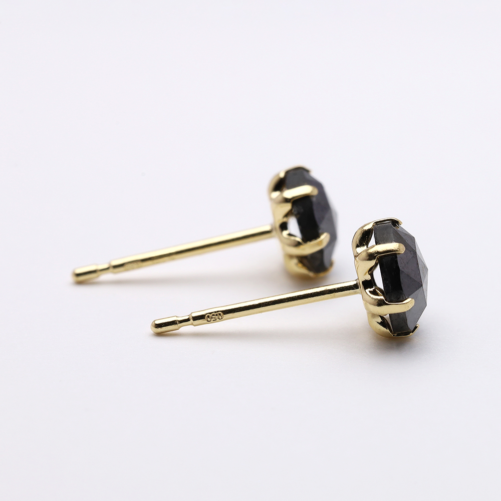 ブラックダイヤモンド ピアス スタッド 計1.00ct ローズカット k18
