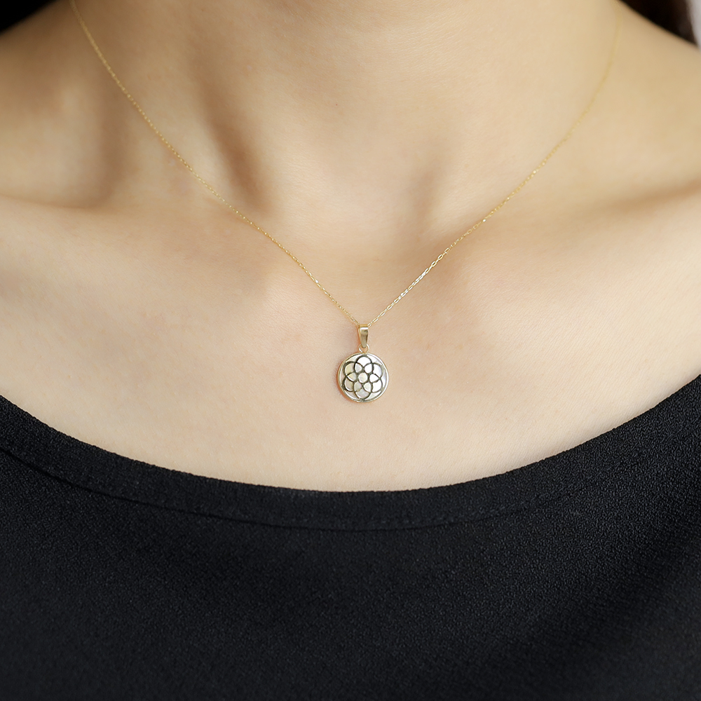 K18 ダイヤ0.08ct ペンダントトップ 白蝶貝 ネックレス 18金 白蝶貝 シェル ネックレス k18 18金 18k イエローゴールド レディース