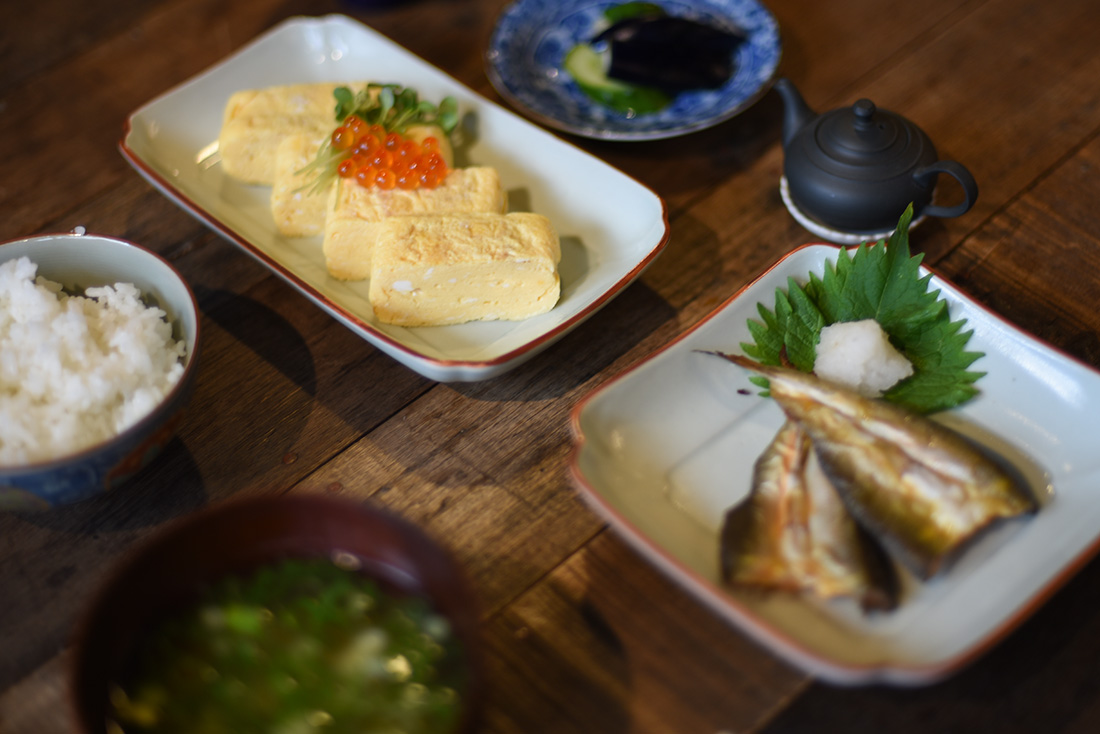東屋 あづまや 木瓜角皿 縁錆 長角 ふちさび 天草陶石 お皿 和食器