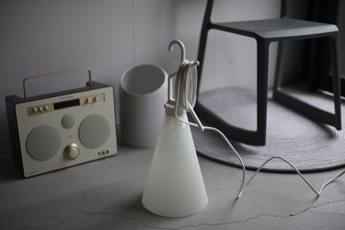 FLOS（フロス） MAYDAY メイデイ ランプ ホワイト Konstantin Grcic