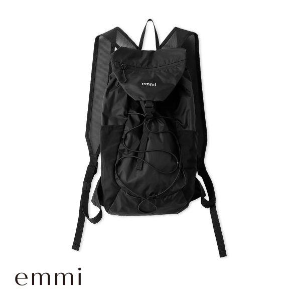 エミ emmi emmi atelier 撥水パッカブルライトバックパック