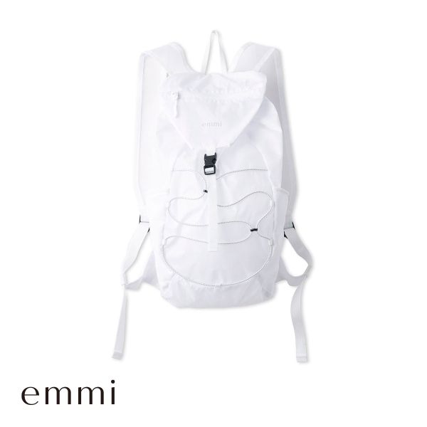 エミ emmi emmi atelier 撥水パッカブルライトバックパック