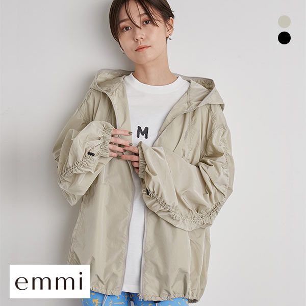 エミ emmi emmi atelier ナイロンギャザーボリュームワンピース