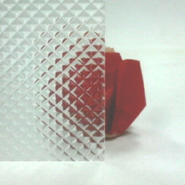 日本製 アクリル板 ダイヤモンド透明(型板) 厚み3mm 100X300mm 縮小カット1枚無料｜shizaiya