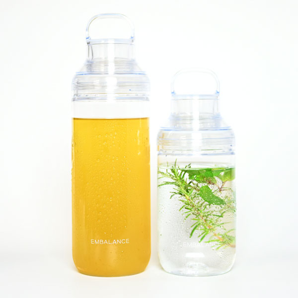 エンバランス オン・ザ・ゴー・ボトル（700ml）持ち手付き水筒クリア