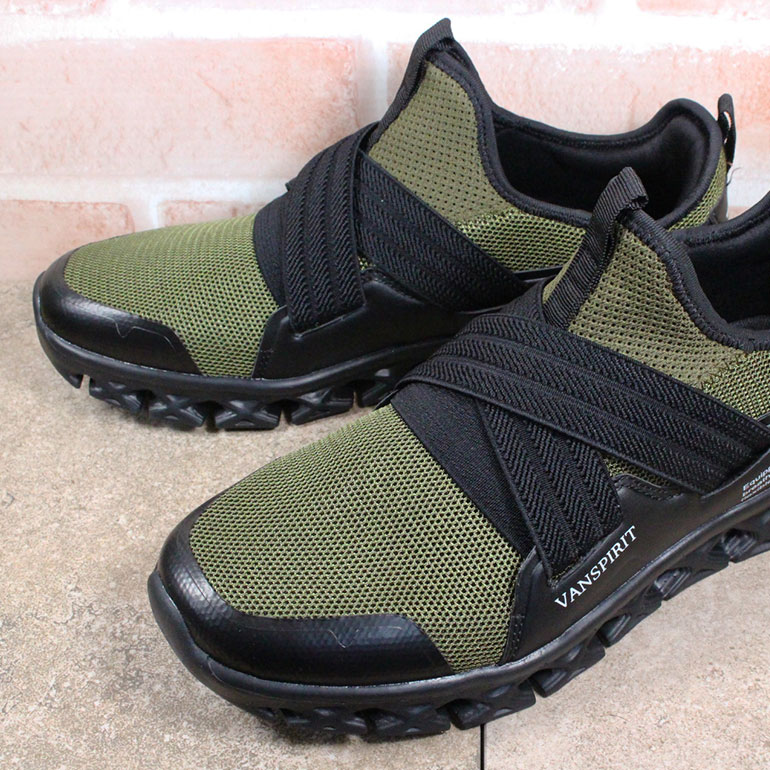 ヴァンスピリット スニーカー メンズ VR8000 VR8001 空気循環 軽量