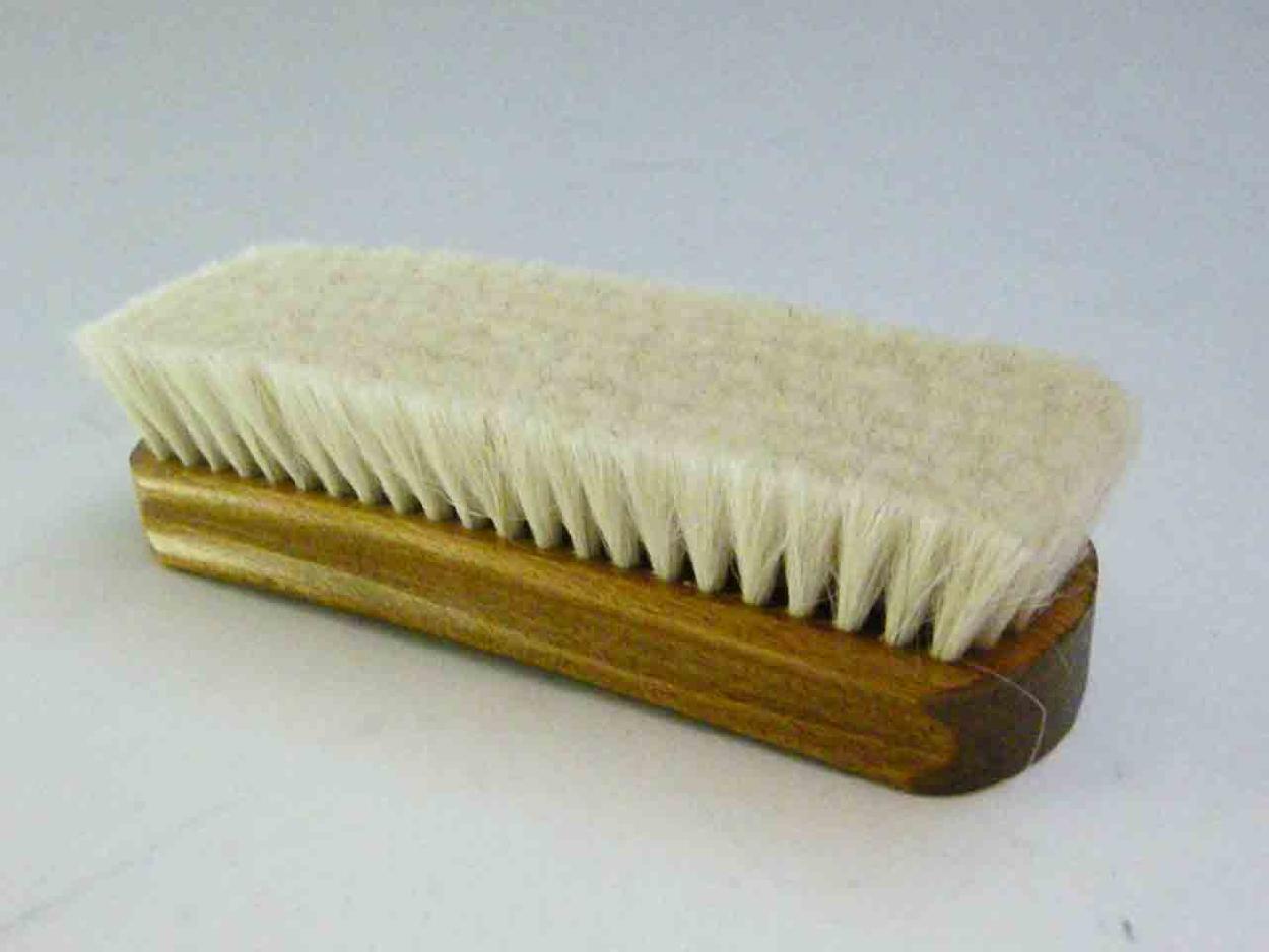 最高級の仕上げ用山羊毛ブラシ（ドイツ製）「Collonil コロニル」1909ファインポリッシングブラシ :collonil