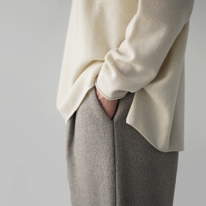 evam eva（エヴァムエヴァ） プレスウール パンツ press wool pants