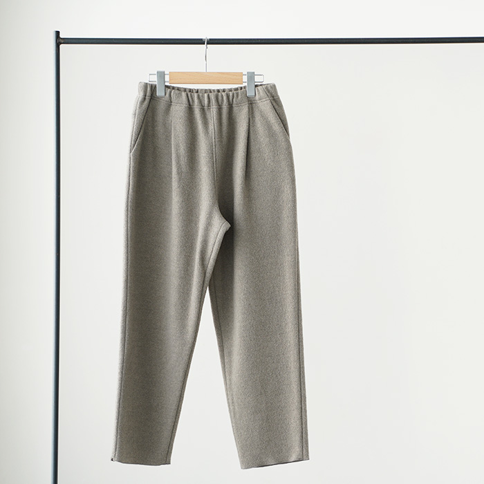 evam eva（エヴァムエヴァ） プレスウール パンツ press wool pants