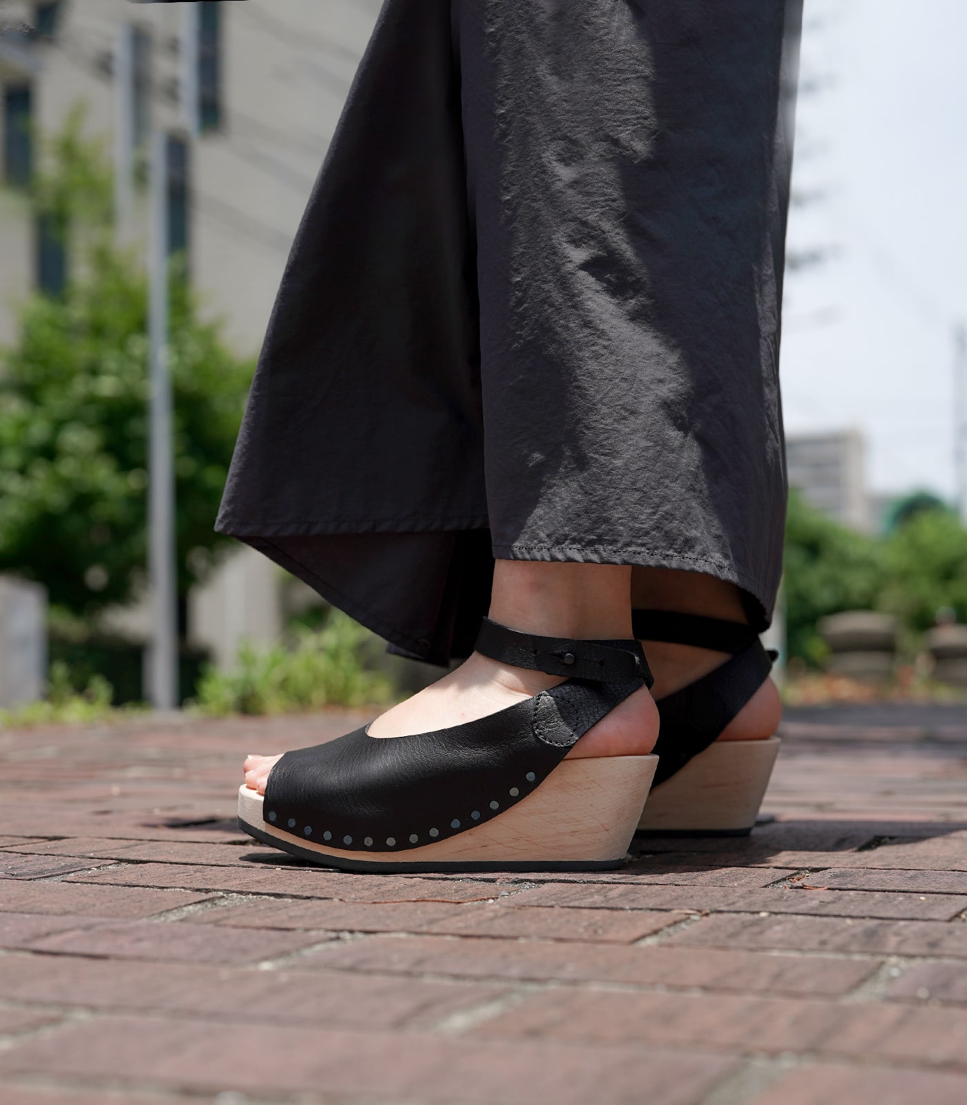 【週末SALE】trippen トリッペン Orinoco グレーサンダル 36 trippen/トリッペン Orinoco サンダル シルバー - Sa-Rah Market