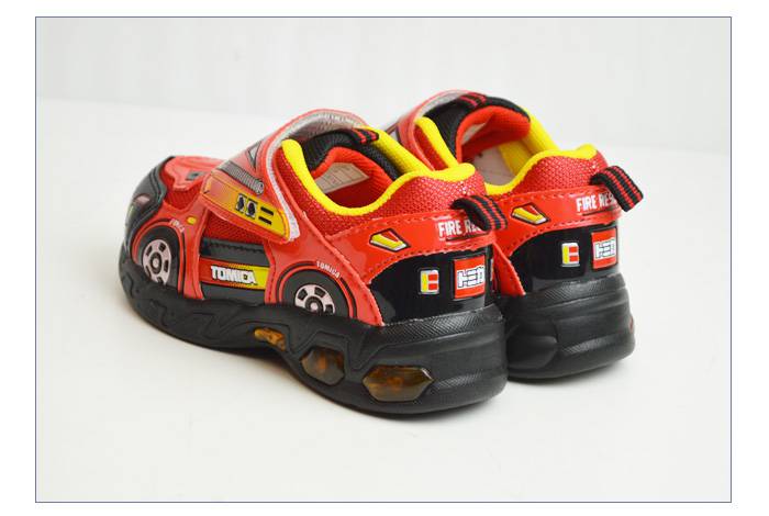 TOMICA トミカ フラッシュスニーカー キッズ 光るシューズ 子供 消防車