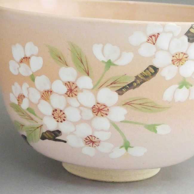 京焼・清水焼　限定販売「ガラシャの白詰草」茶碗　共箱　新品。 京焼・清水焼 限定販売「ガラシャの白詰草」茶碗 共箱 新品。 【公式通販】